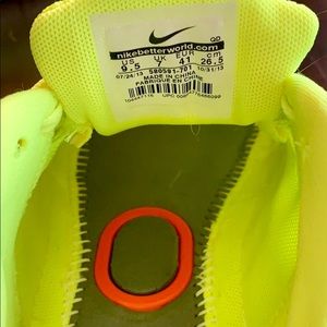 Nike Shoes - NIKE FREE size 9.5 (fits like a 9) running shoe Nike Shoes - NIKE FREE size 9.5 (fits like a 9) running shoe